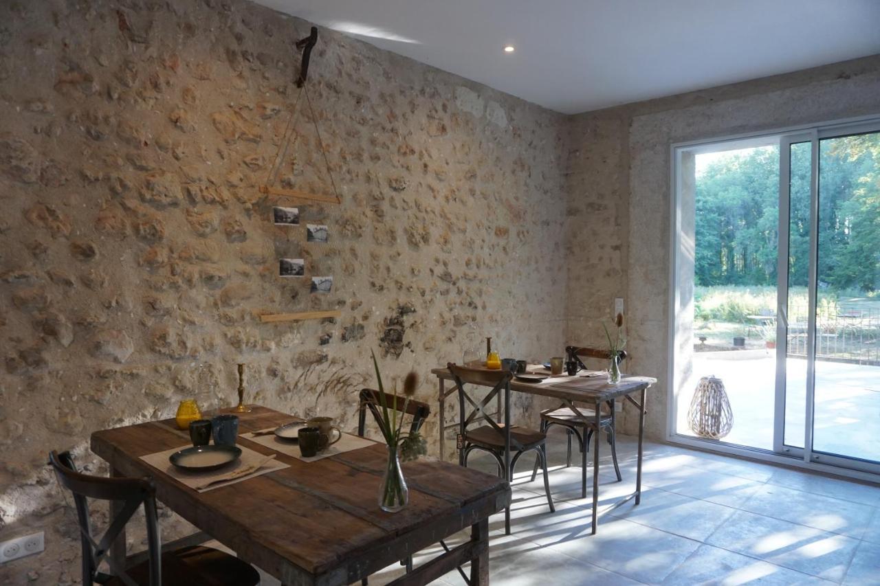 Le Moulin De Moquesouris - Chambres D'Hotes Et Table D'Hote Nazelles-Negron Екстериор снимка